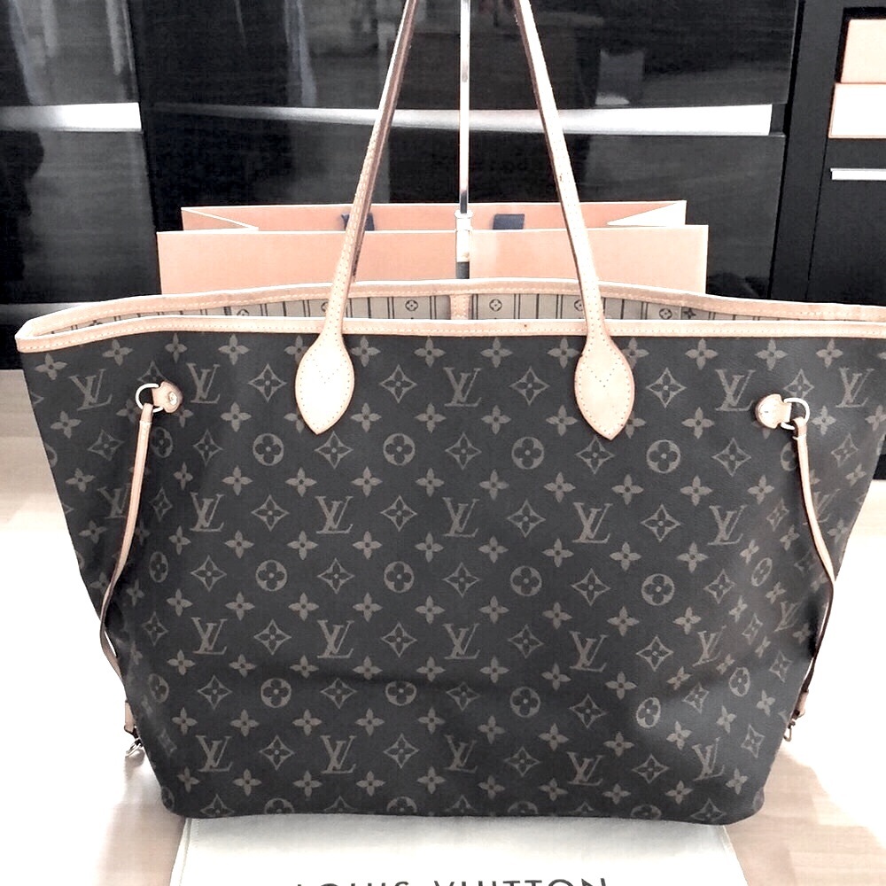 GM 🌼🌼 AUTHENTIC 🌼🌼 LOUIS VUITTON Neverfull GM